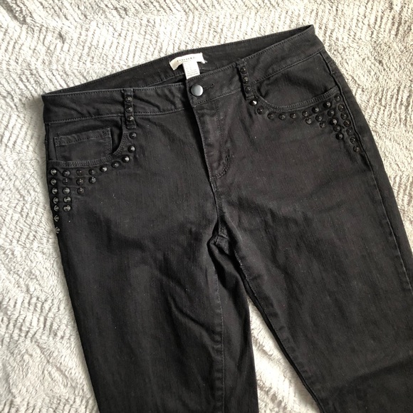 F21 Gorgeous Black Studded Jeans - Picture 4 of 5